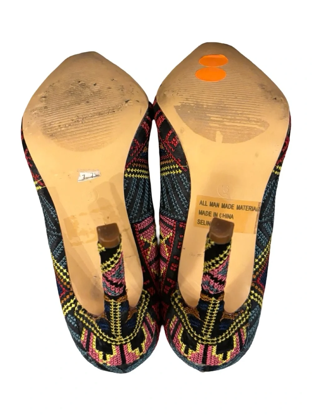 Multi-Color Aztec Artsy Patterned Fabric Tapestry Pointed Toe High Heels Sz 6.5